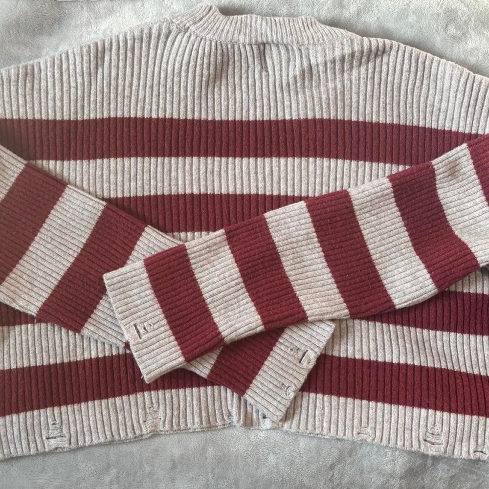 FCT with Love Distressed Sweater-M